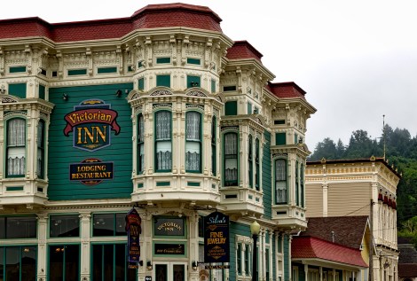 victorian-inn-1598444_1920