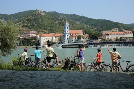 Bicycles_Danube_Lifestyle